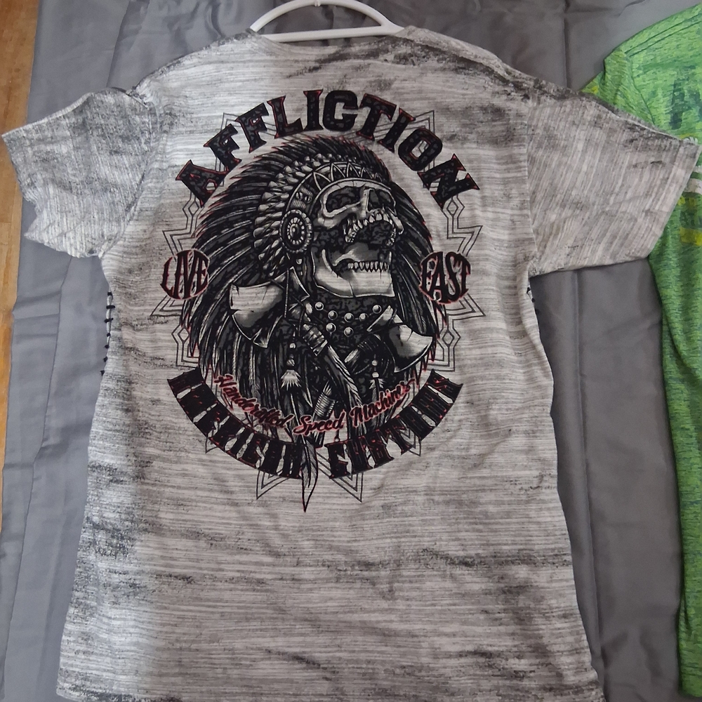 Affliction Gray Black Red Skull Headdress Tee